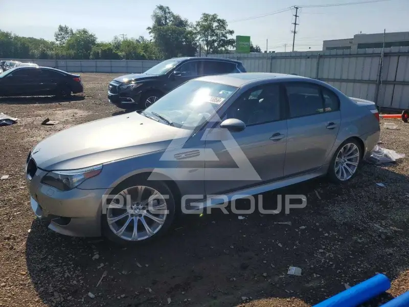 2006 BMW M5 фото
