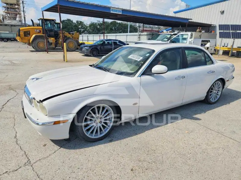 2006 Jaguar XJ photo