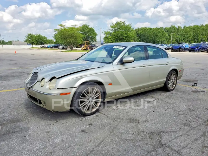 2006 Jaguar S-TYPE photo