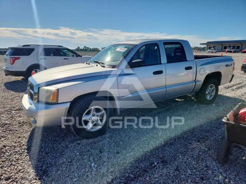 2006 Dodge DAKOTA photo