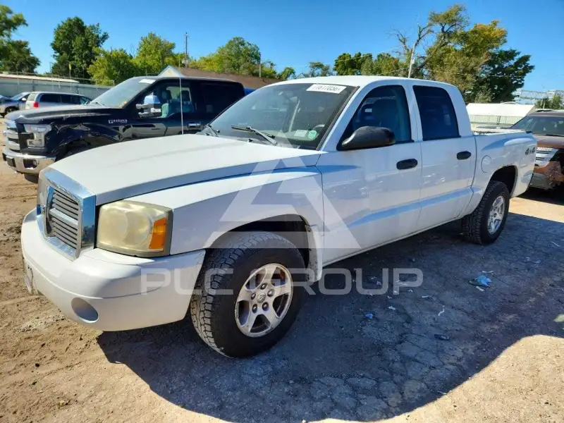 2006 Dodge DAKOTA photo