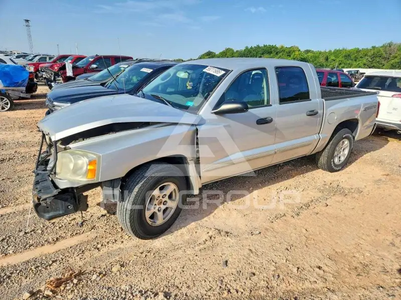 2006 Dodge DAKOTA фото