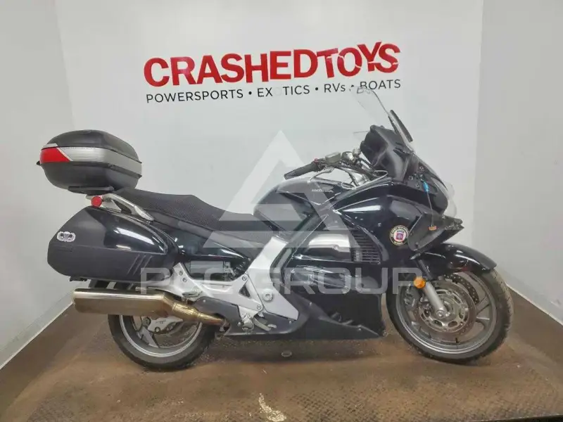 2006 Honda ST photo