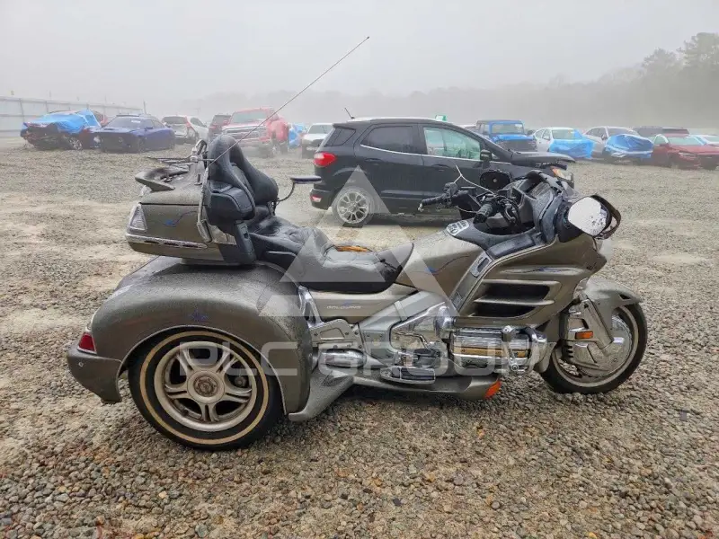 2006 Honda GL photo