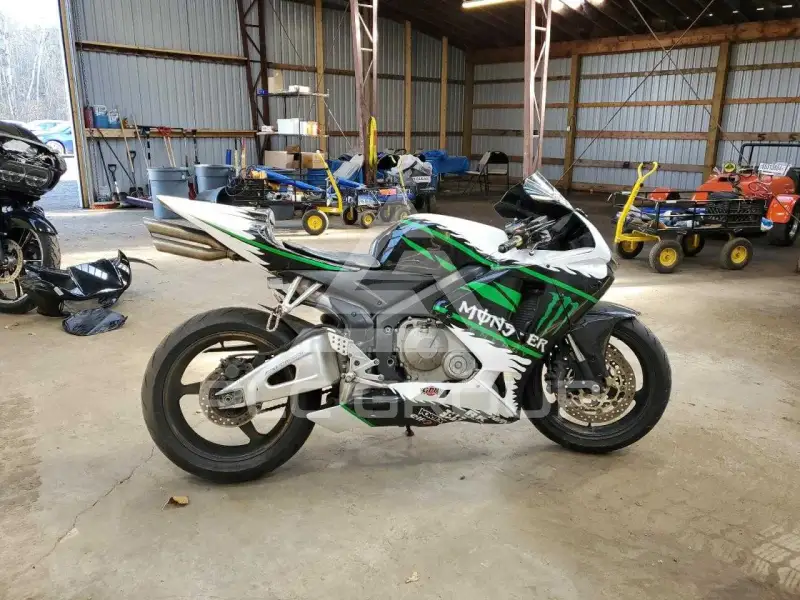 2006 Honda CBR фото