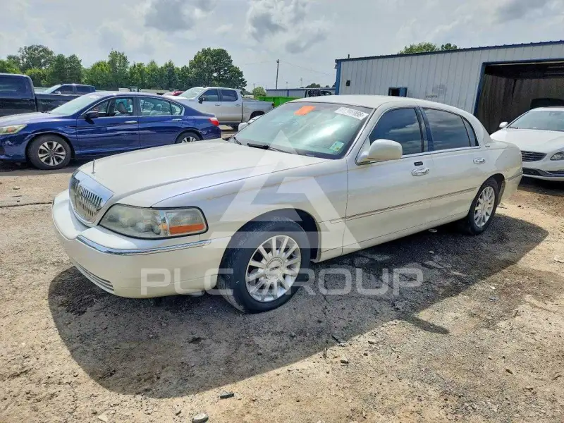 2006 Lincoln Town фото