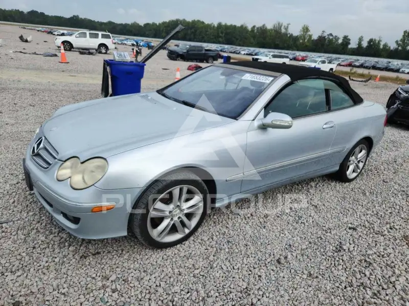 2006 Mercedes Benz CLK photo