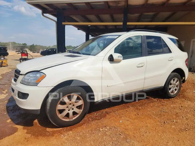2006 Mercedes Benz ML-Class photo