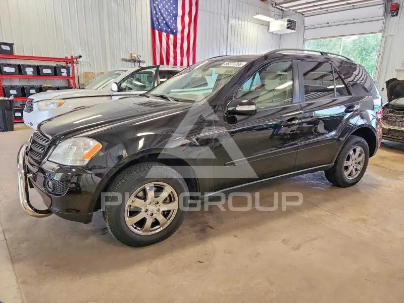 2006 Mercedes Benz ML-Class photo