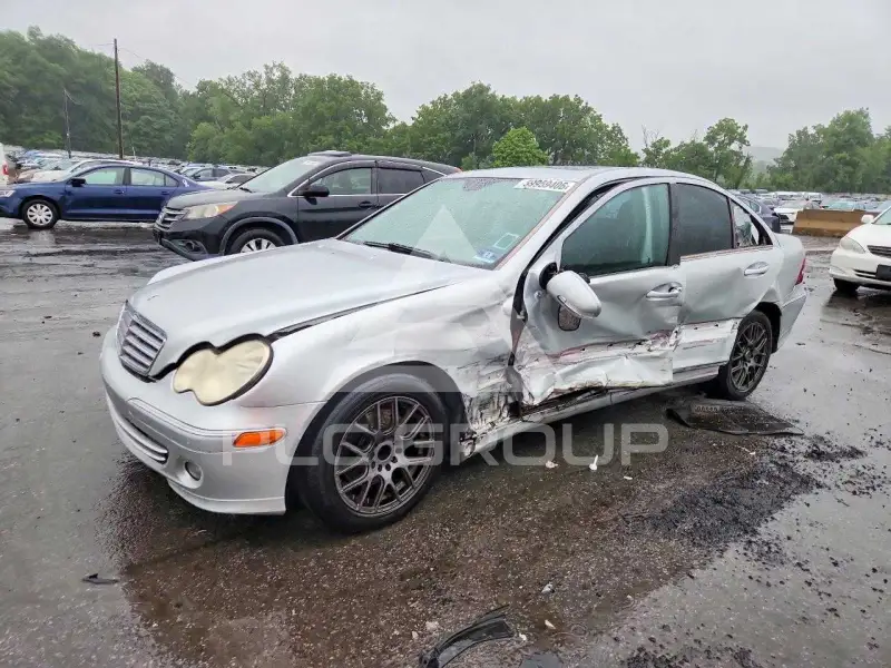 2006 Mercedes Benz C-Class photo