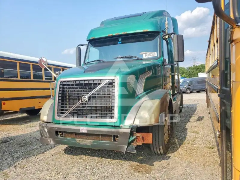 2006 Volvo VNL photo