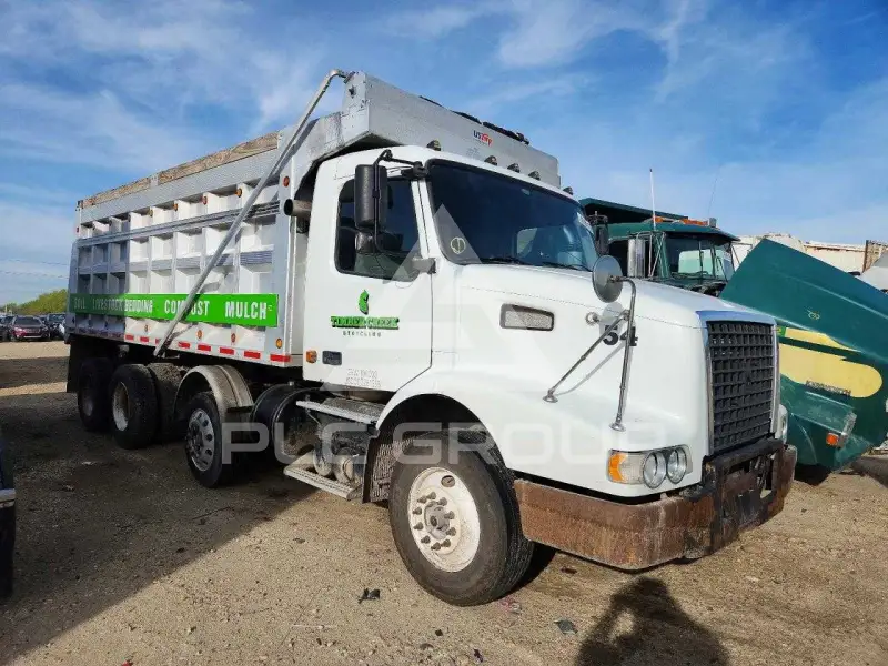 2006 Volvo VNL фото