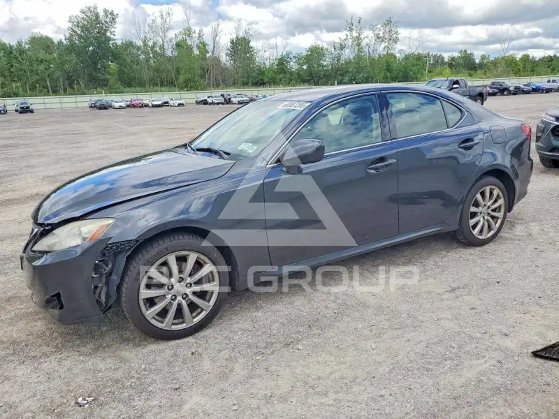 2006 Lexus IS photo