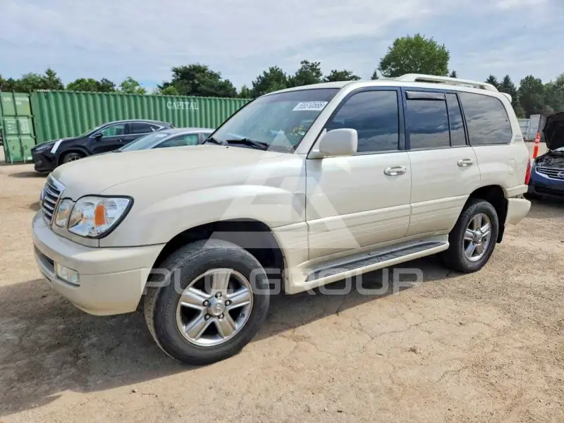 2006 Lexus LX470 photo