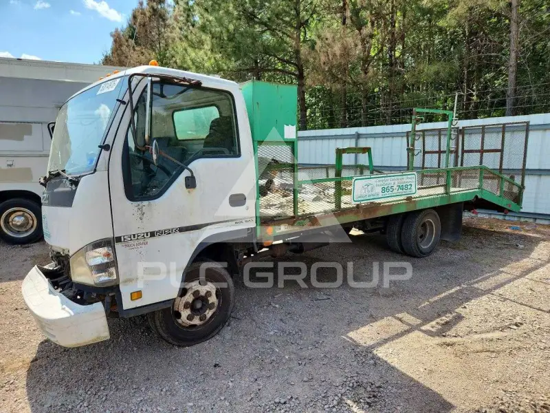 2006 Isuzu NPR photo