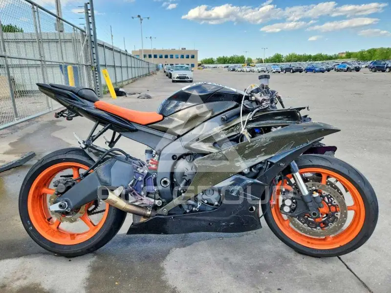 2006 Yamaha YZF600 фото