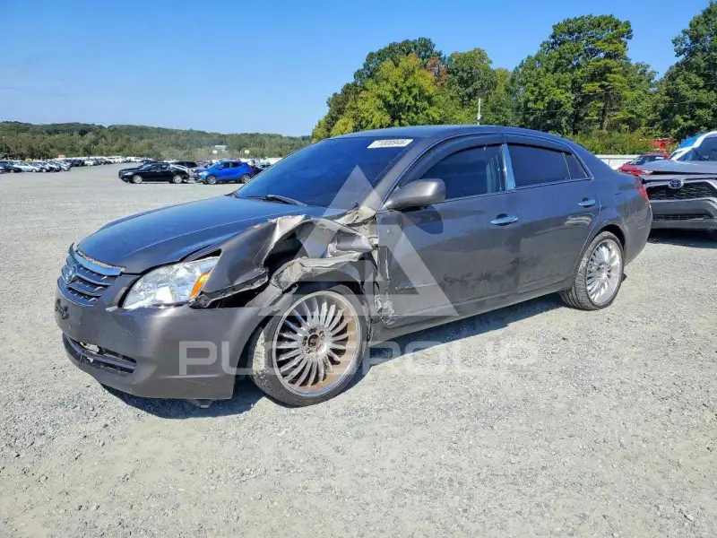 2006 Toyota AVALON photo