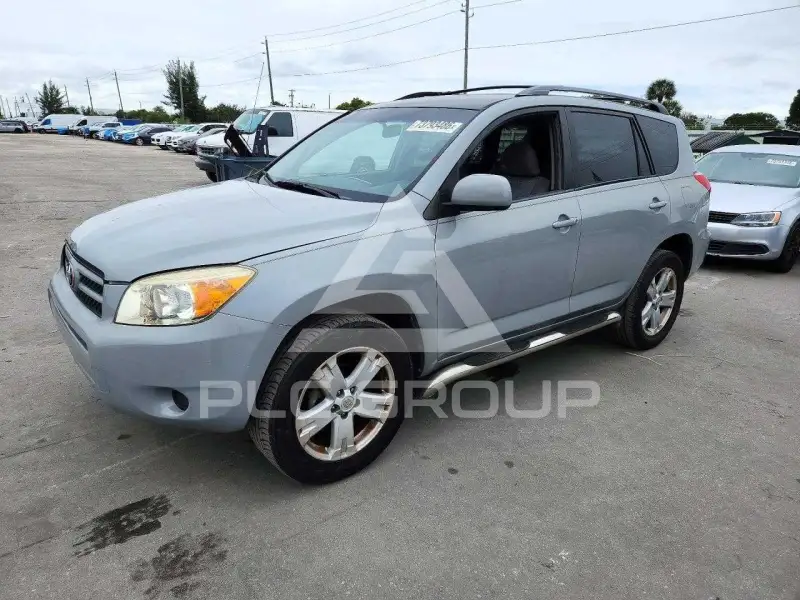 2006 Toyota RAV4 photo