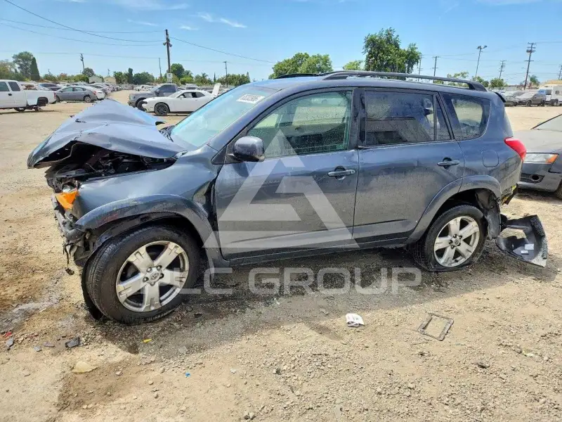 2006 Toyota RAV4 photo