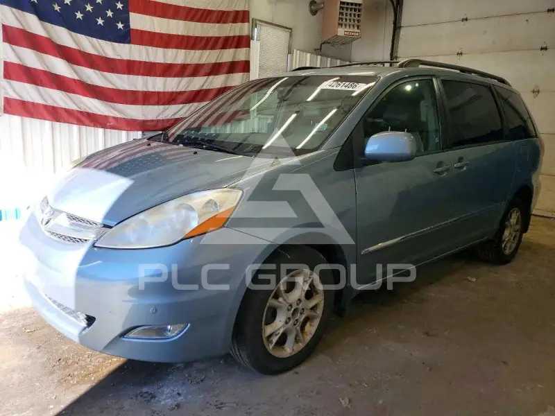 2006 Toyota SIENNA photo