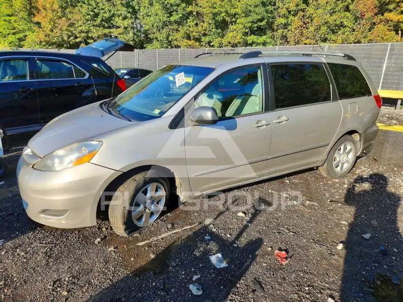 2006 Toyota SIENNA фото