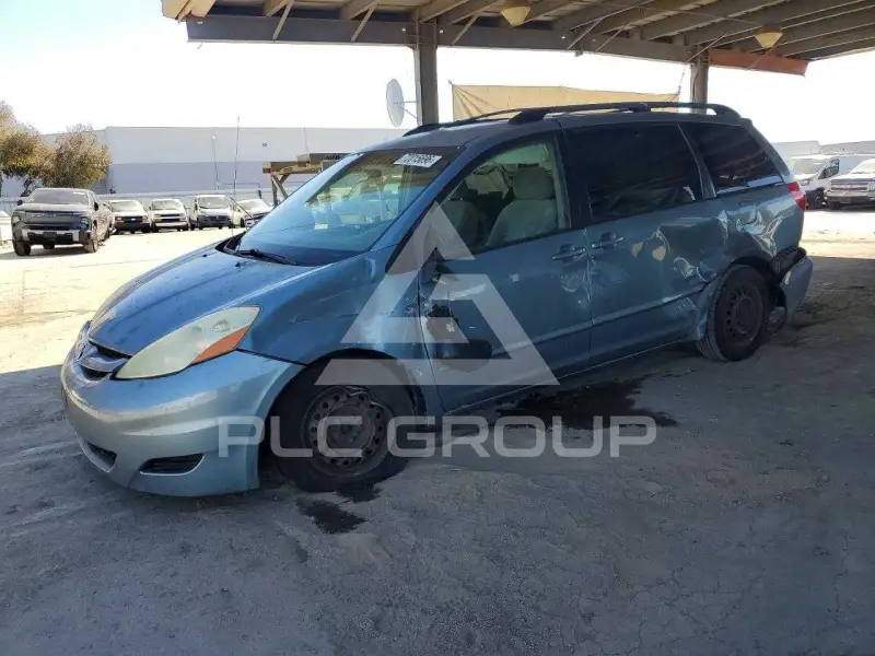 2006 Toyota SIENNA photo