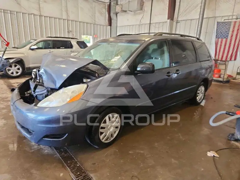 2006 Toyota SIENNA photo