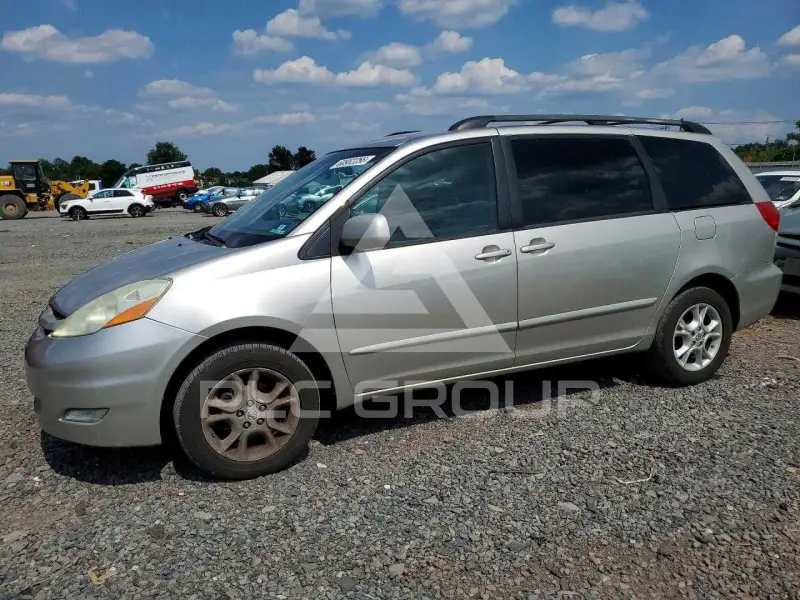 2006 Toyota SIENNA photo
