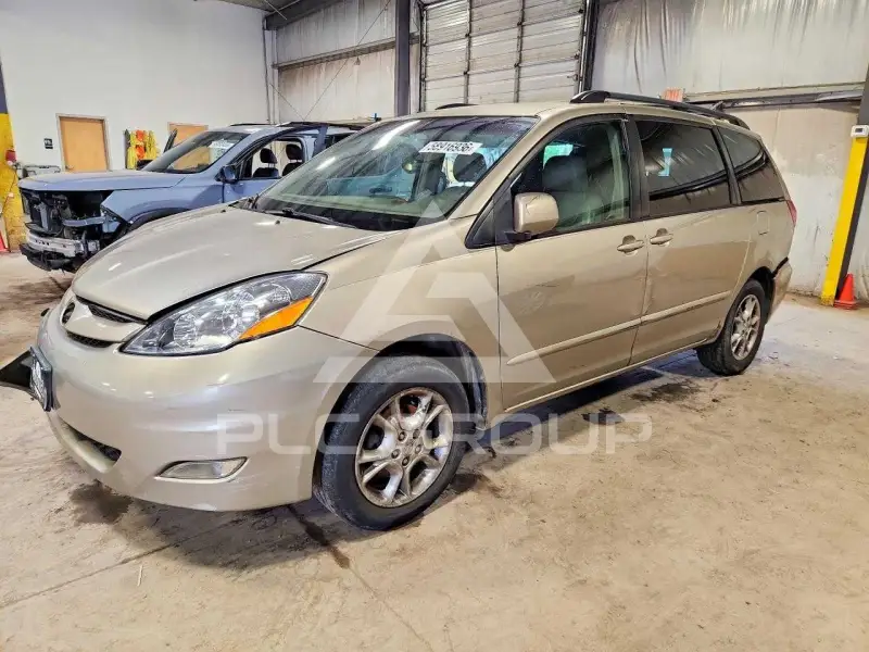 2006 Toyota SIENNA photo