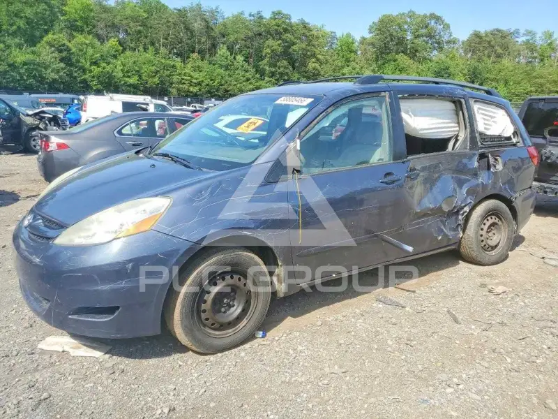 2006 Toyota SIENNA photo