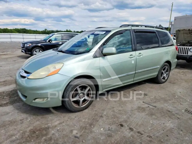 2006 Toyota SIENNA photo