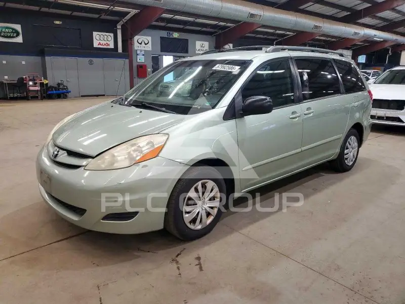 2006 Toyota SIENNA photo