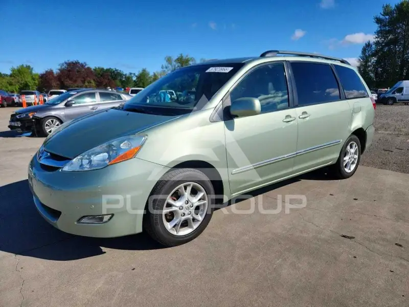 2006 Toyota SIENNA photo