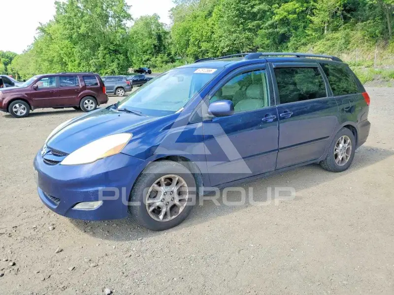 2006 Toyota SIENNA photo
