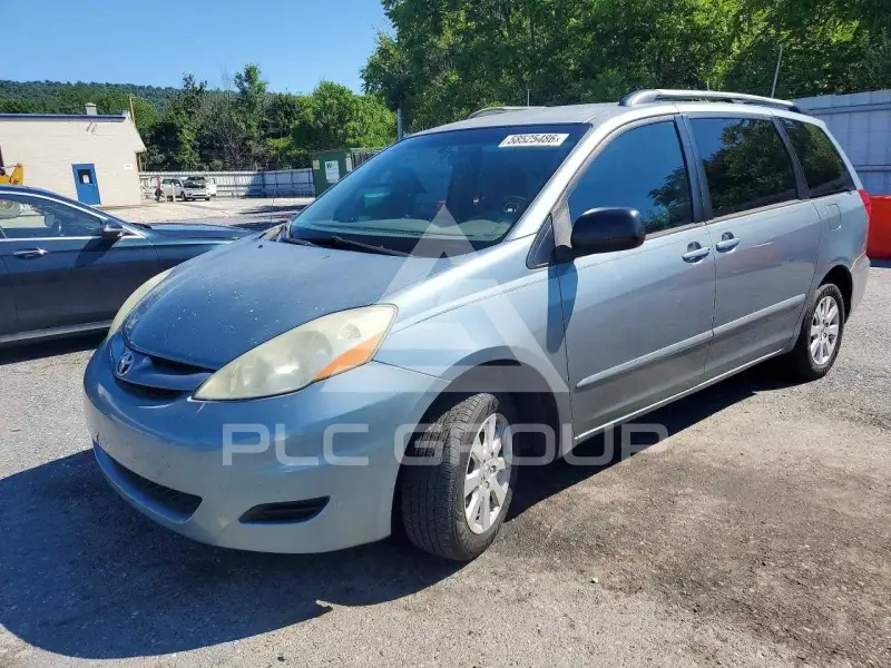 2006 Toyota SIENNA photo