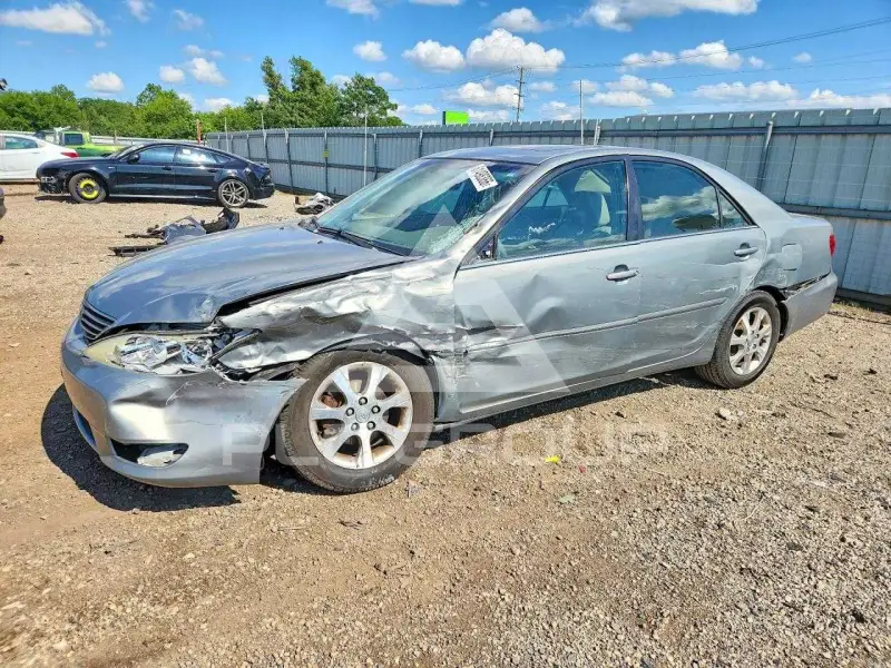 2006 Toyota CAMRY фото
