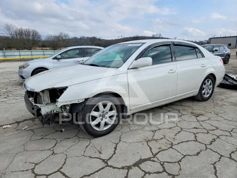 2006 Toyota AVALON фото
