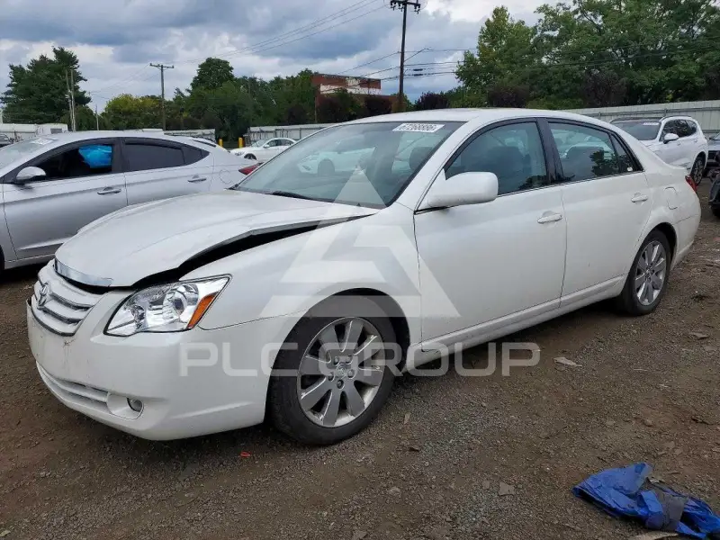 2006 Toyota AVALON photo