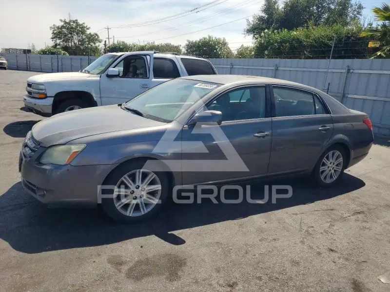 2006 Toyota AVALON фото