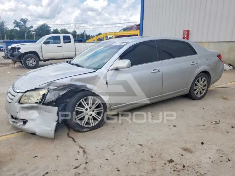 2006 Toyota AVALON фото