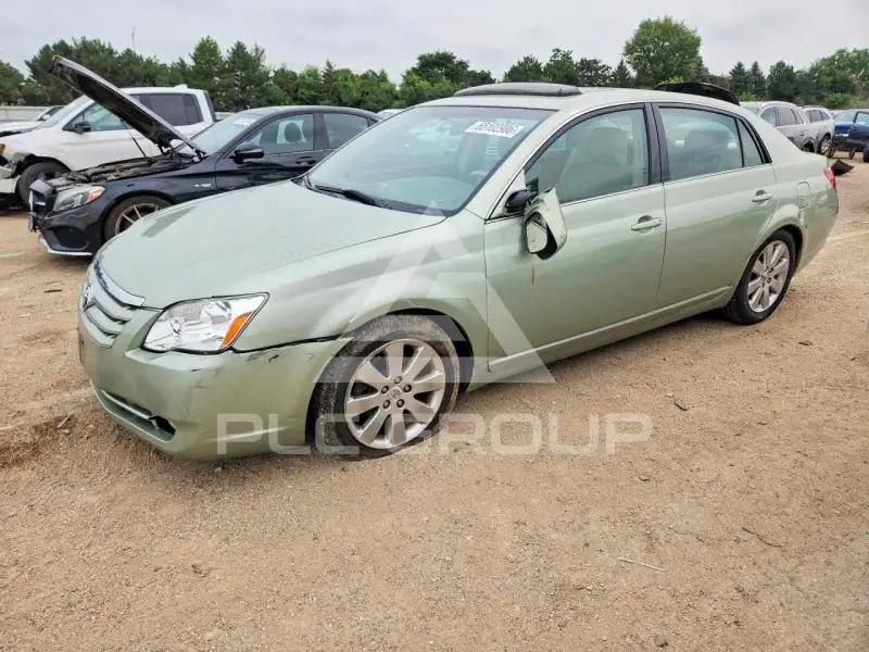 2006 Toyota AVALON photo