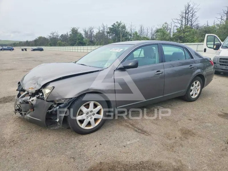 2006 Toyota AVALON photo