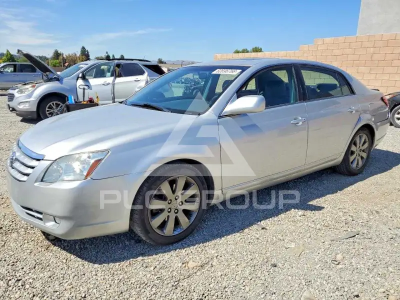2006 Toyota AVALON фото