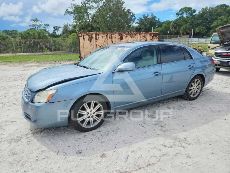 2006 Toyota AVALON photo