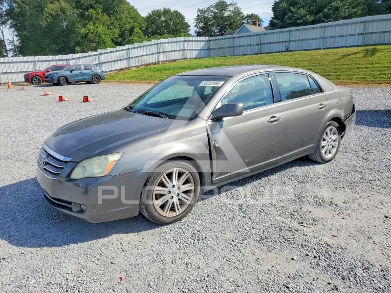 2006 Toyota AVALON фото