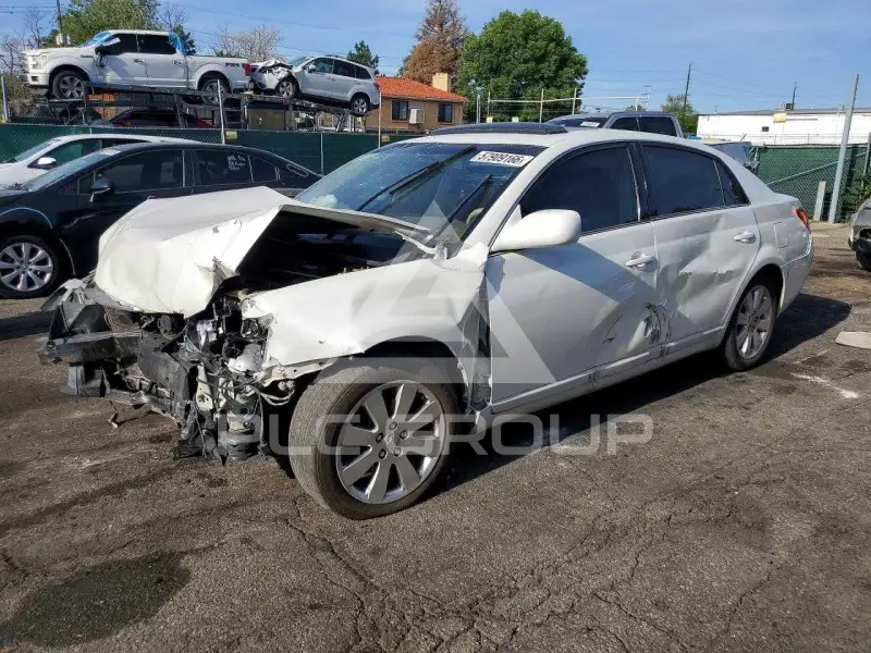2006 Toyota AVALON фото