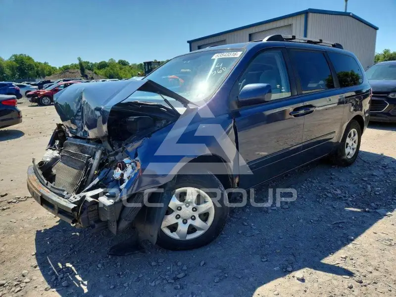 2006 KIA Sedona фото