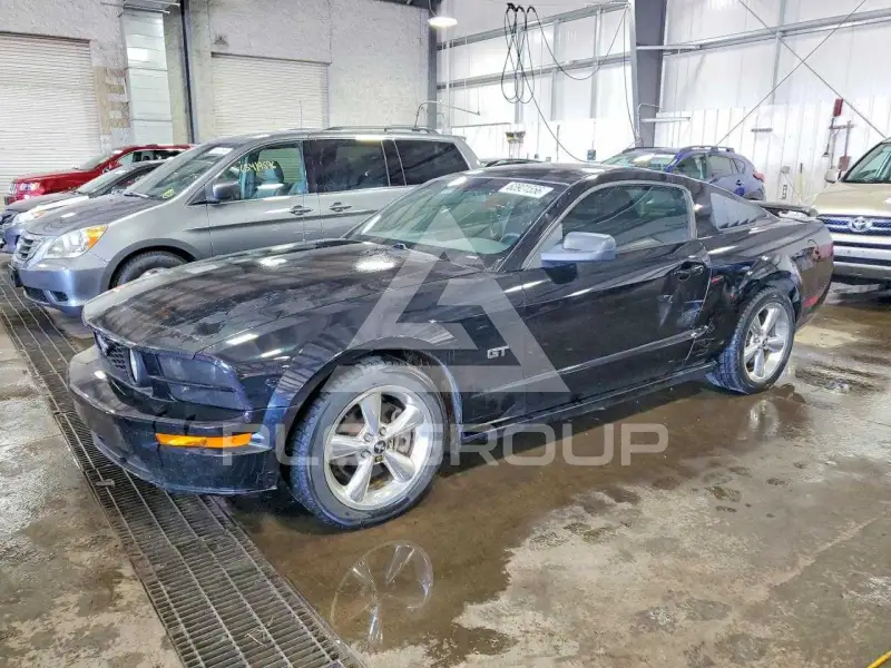 2006 Ford MUSTANG фото