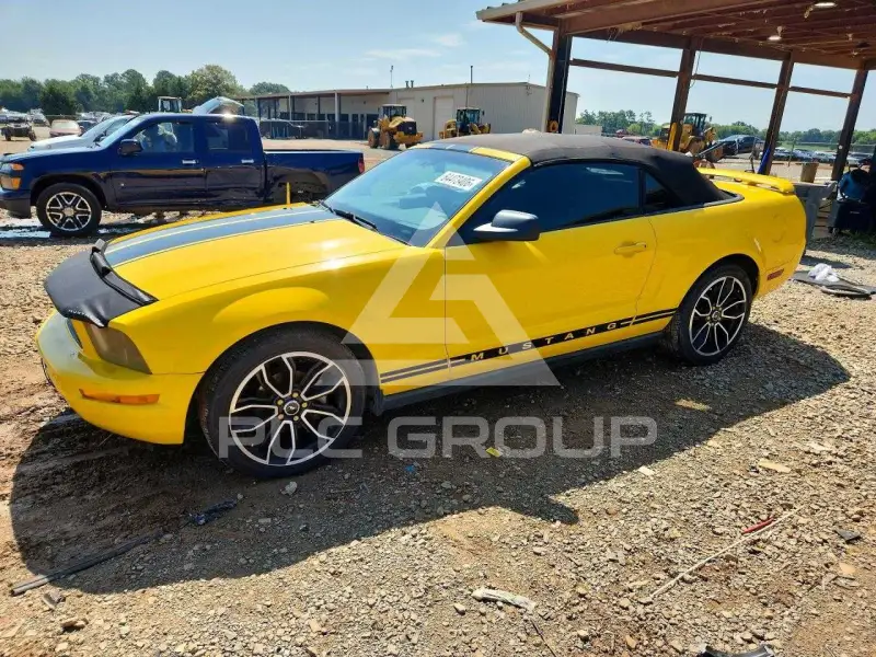 2006 Ford MUSTANG фото