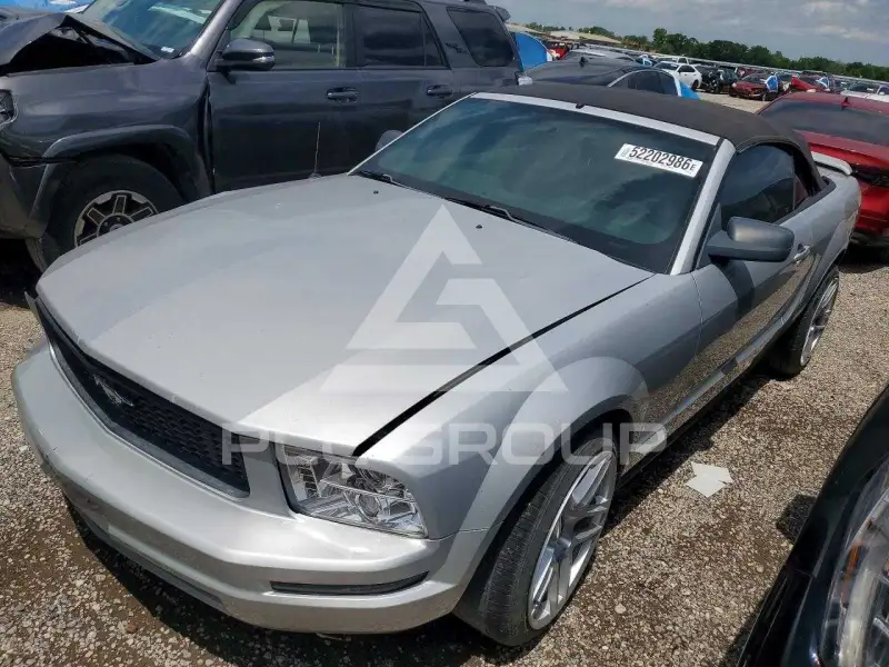2006 Ford MUSTANG фото